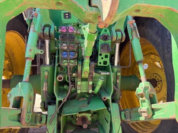 JOHN DEERE 8335R for sale (refcode TA1290161)