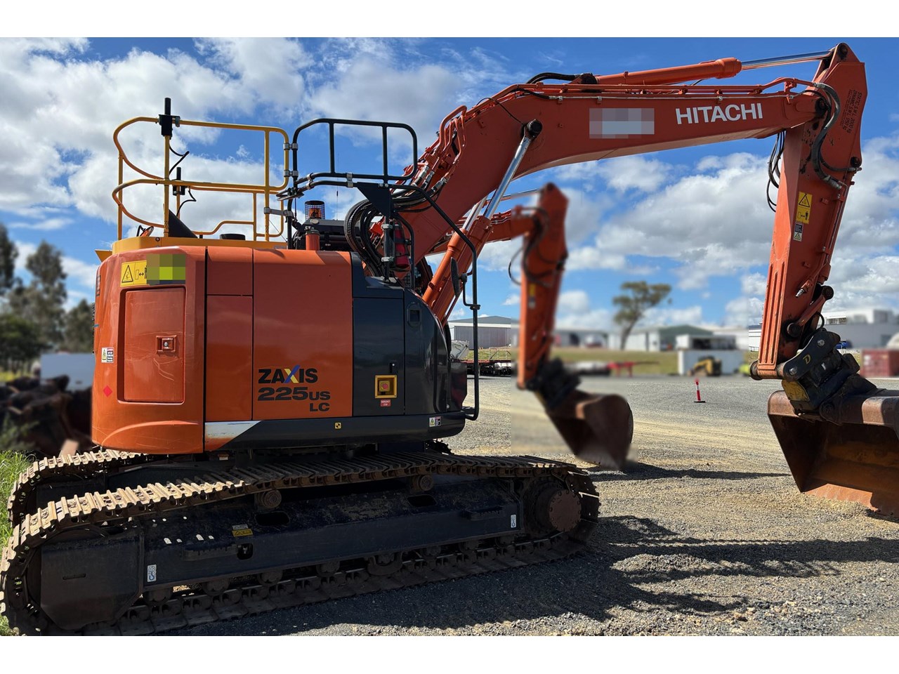 qlachic  2022 HITACHI ZX225US LC for sale (refcode TA1316519)