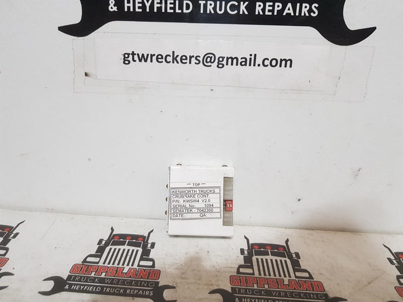 KENWORTH ENGINE BRAKE CONTROLLER 7042300 KENWORTH 7042300 for sale