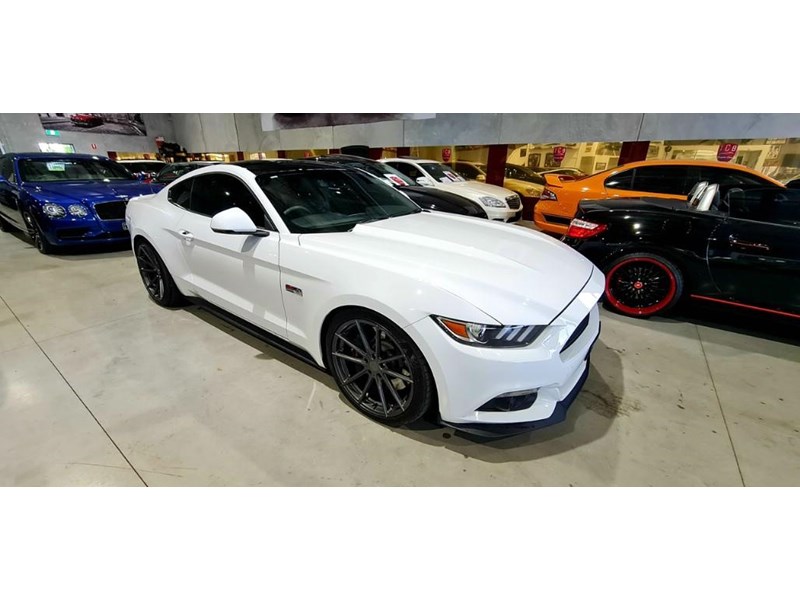 ford mustang 873966 005