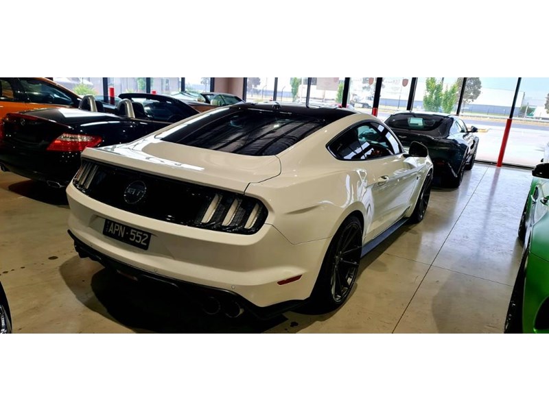 ford mustang 873966 017