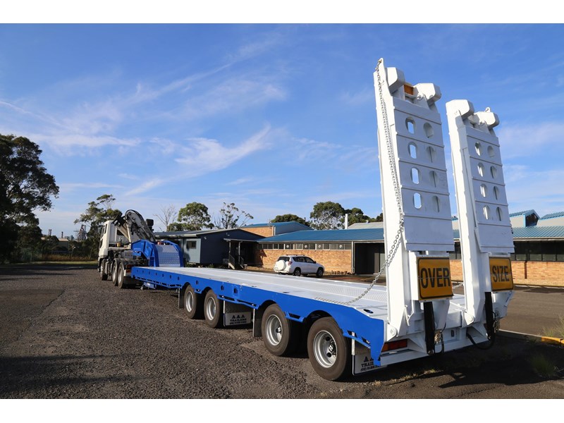 aaa quad axle low loader widener with bi-fold ramps 874812 003