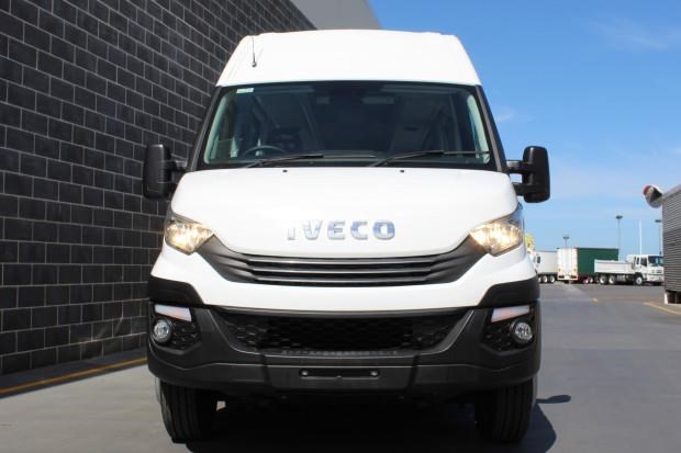 iveco daily 871144 005