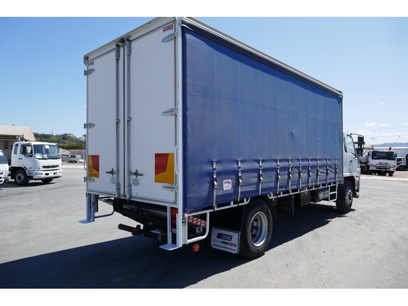 fuso fighter 860823 010