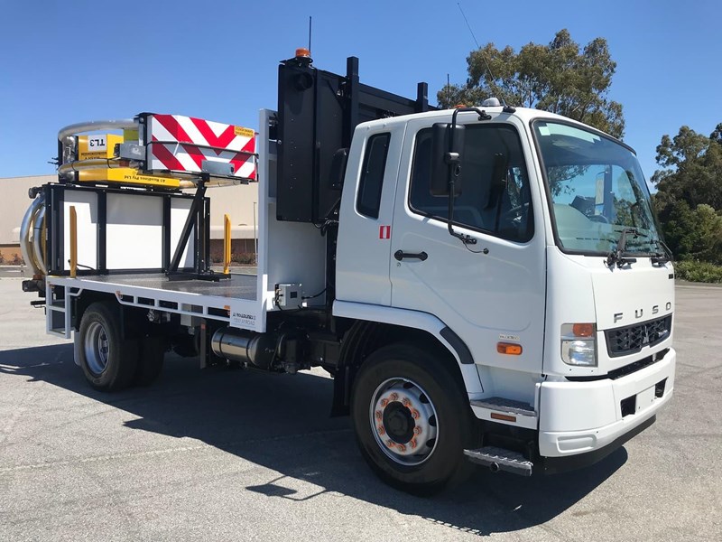 fuso fighter 1627 808305 003