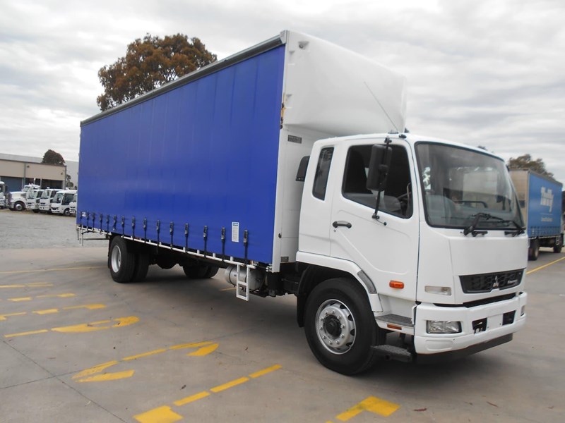 fuso fighter 868197 001