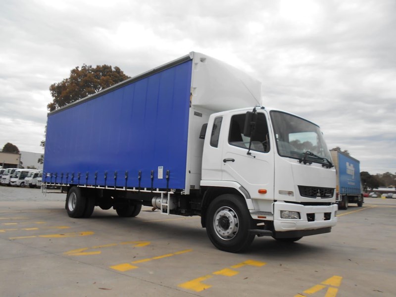 fuso fighter 868197 008