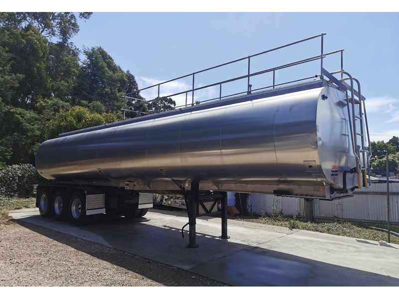 marshall lethlean insulated aluminium triaxle tanker 881574 001