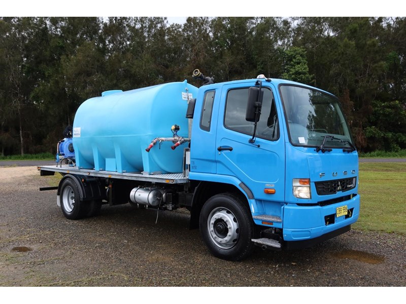 fuso fighter 1627 890238 001