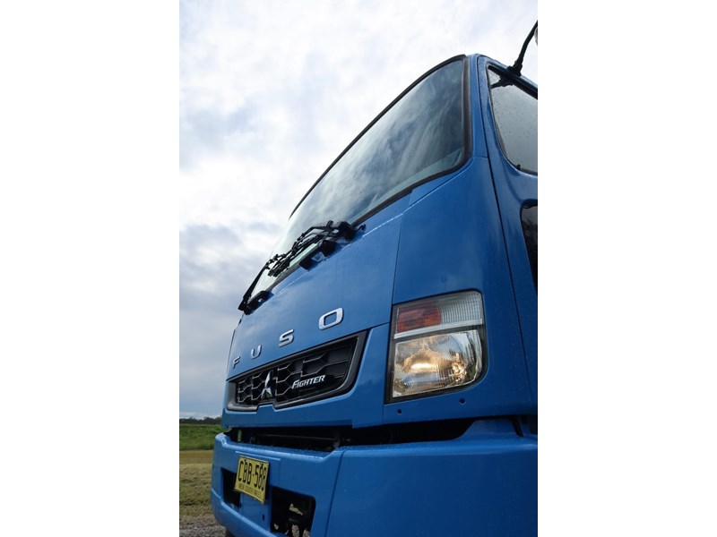 fuso fighter 1627 890238 025