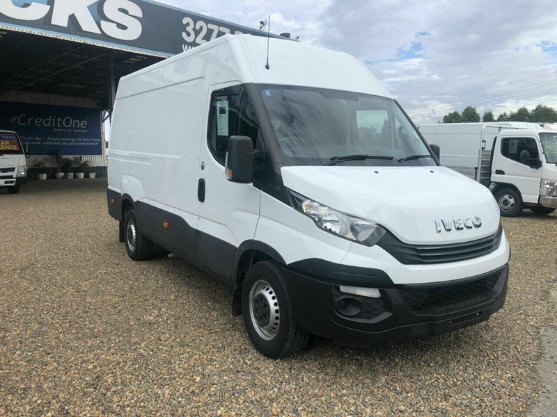 iveco daily 890391 001