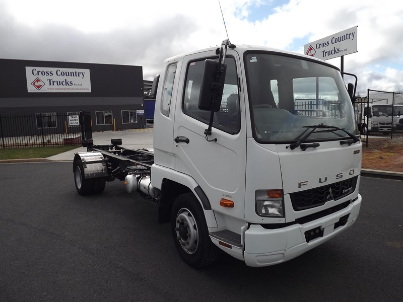 fuso fighter 1124 893411 001