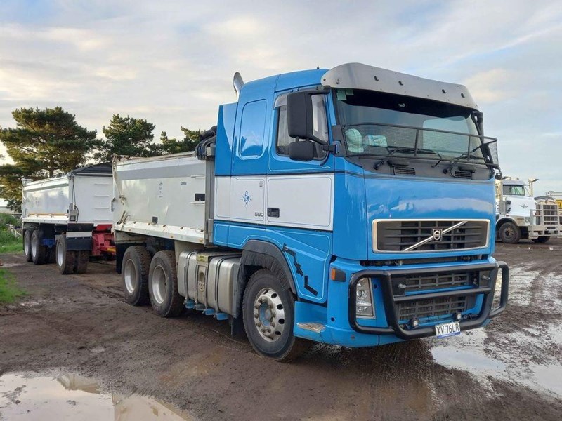 2004 VOLVO FH15 for sale