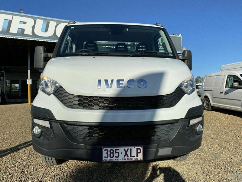 iveco daily 895468 002