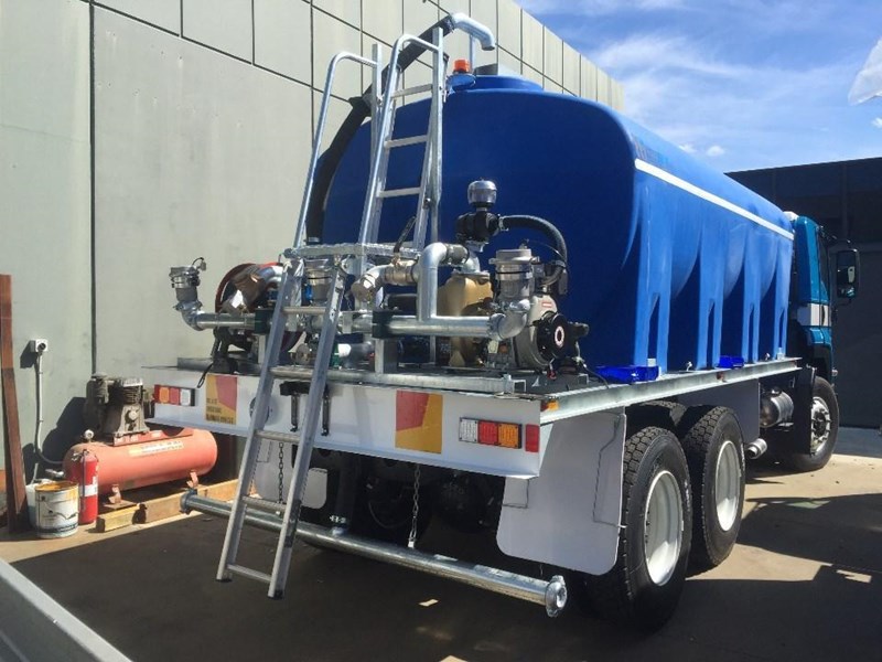 national water carts 13000l water truck drop on chassis module 867910 011