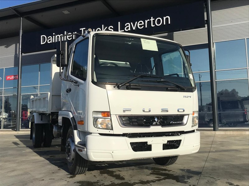 fuso fighter 892178 005