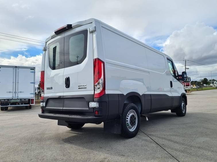 iveco daily 897324 010