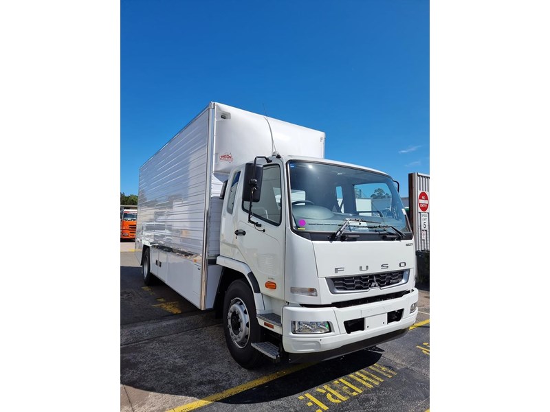 fuso fighter 884400 001
