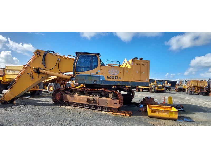 Hyundai r1200 9
