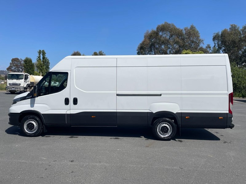 2022 iveco daily for sale