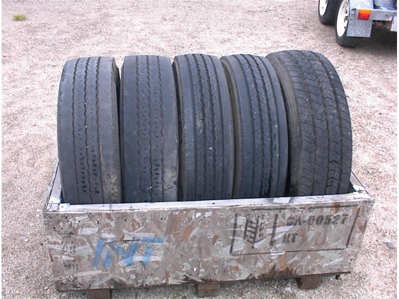 tyres mixed 215/75r 17.5 919643 001