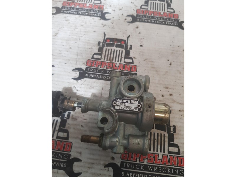 SCANIA SCANIA WABCO PARKING BRAKE RELEASE VALVE 4342050320 1421186 for sale