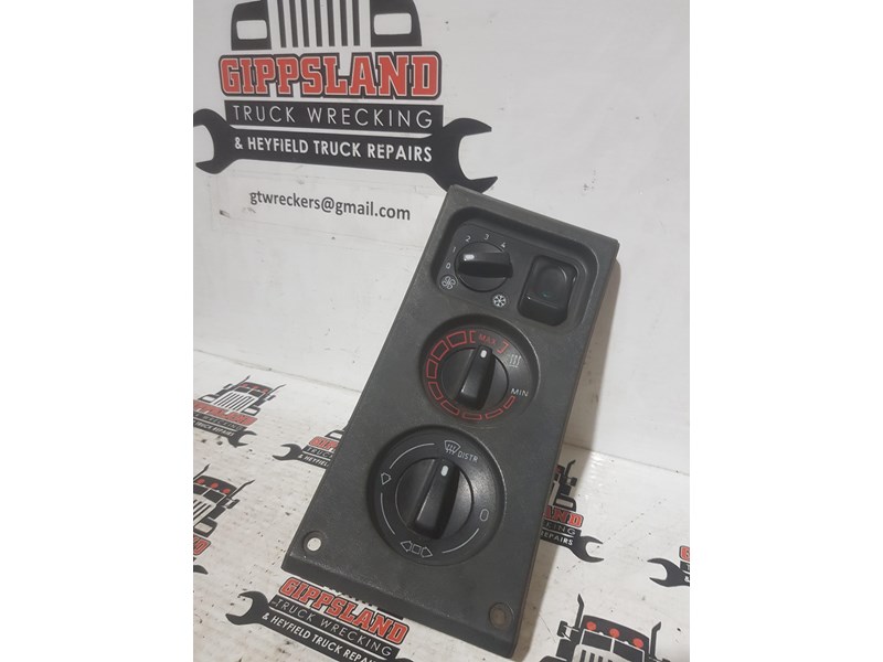 SCANIA SCANIA HEATER CONTROL UNIT 1362648 1362648 for sale
