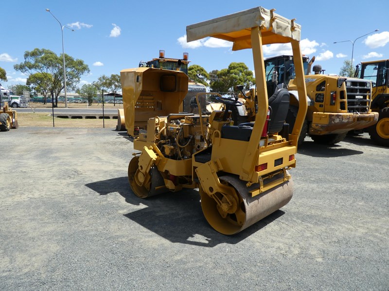 1997 CATERPILLAR CB-224C for sale