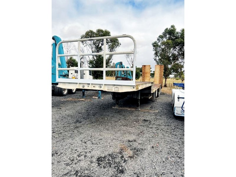 1999 AIR RIDE TRI LOW LOADER for sale