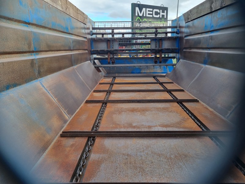 mcintosh 700 sidefeed silage wagon with scales 938227 005