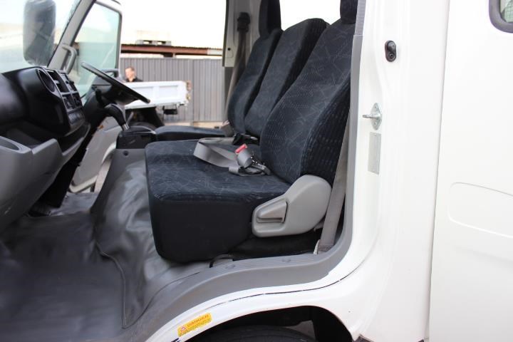 hino 300 series - 616 auto 946826 007