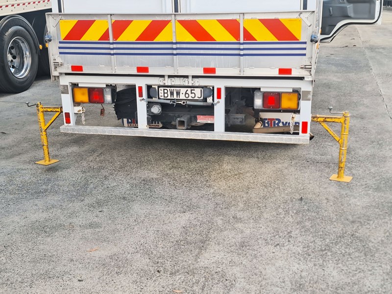 mitsubishi canter 2.0 951968 007