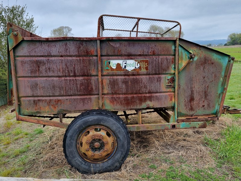 unknown feedout wagon 952386 001