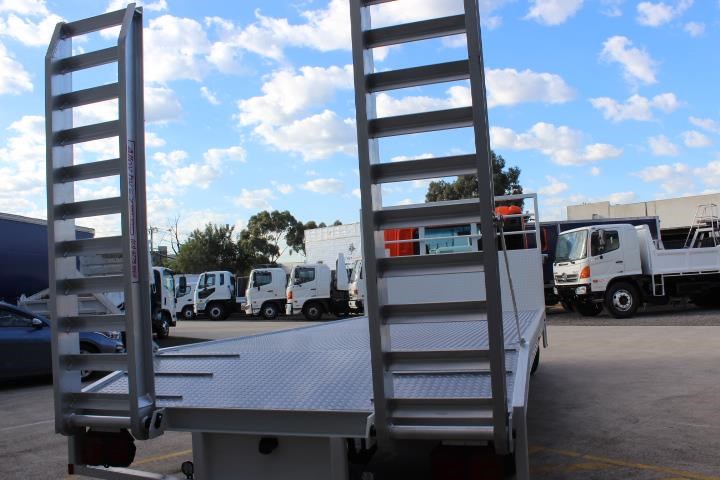hino 500 series - fc 1018 953071 006