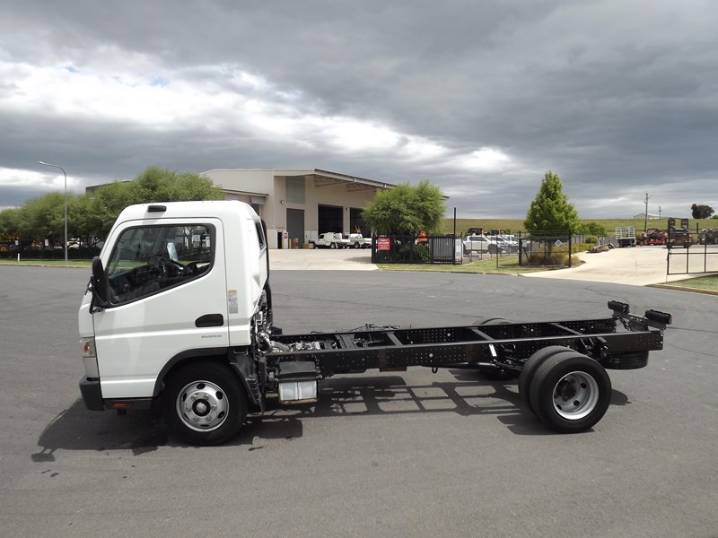 mitsubishi canter 815 956289 015