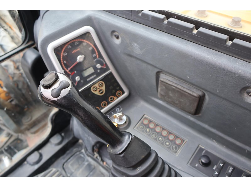 hyundai robex 60cr-9 956982 017