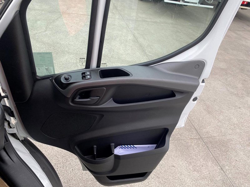 iveco daily 942918 007