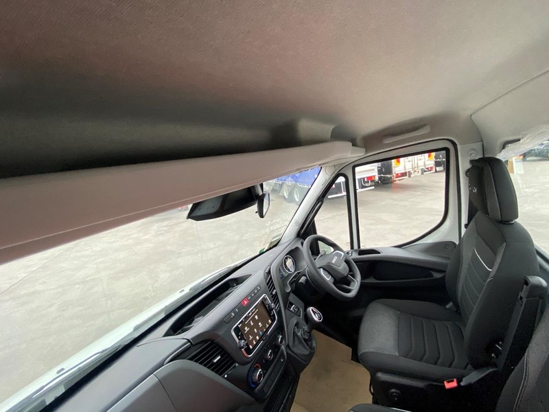 iveco daily 942918 017