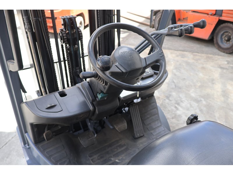 toyota 32-8fg18 957275 006