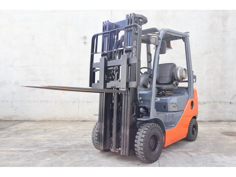 toyota 32-8fg18 957275 014