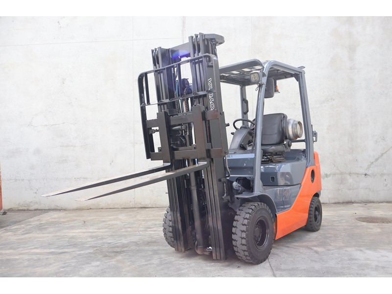 toyota 32-8fg18 957275 015