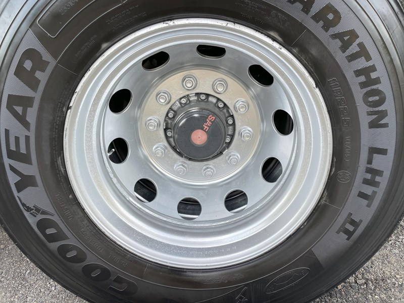 schmitz bogie 45ft fridge van 958813 014