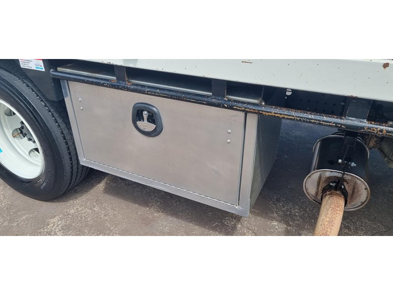 isuzu f series 956705 027