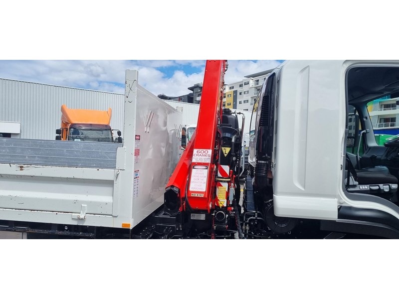 isuzu f series 956705 036