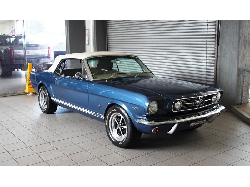 ford mustang gt 966516 006