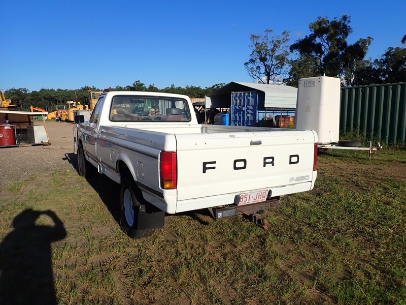 ford f250 978387 004