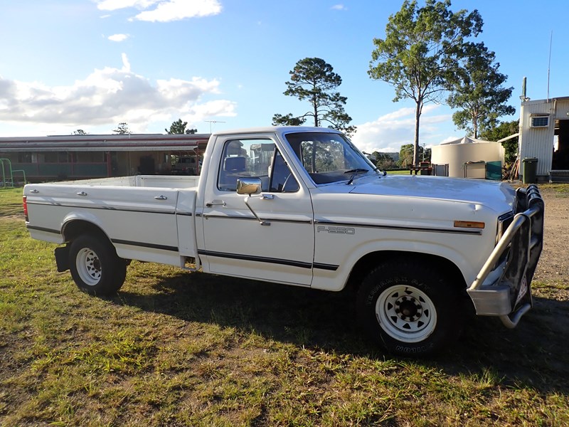 ford f250 978387 008