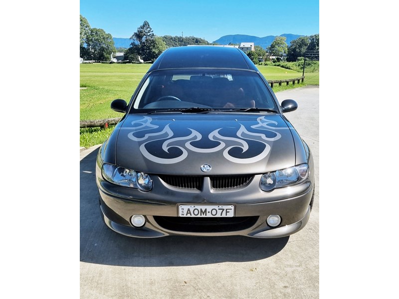 holden commodore ss 979978 004