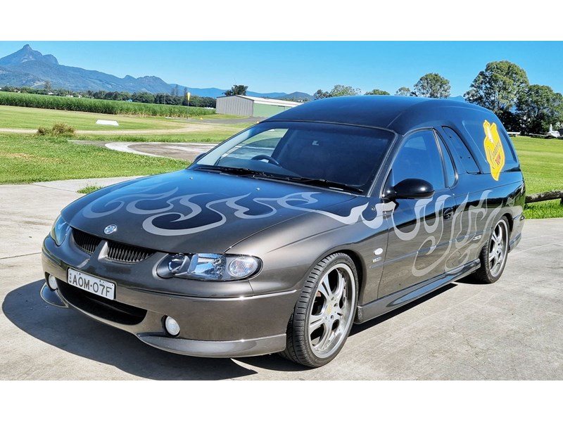 holden commodore ss 979978 003