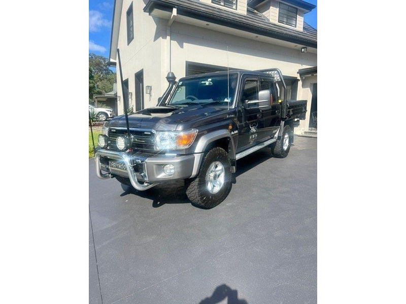 toyota landcruiser gxl 980229 001